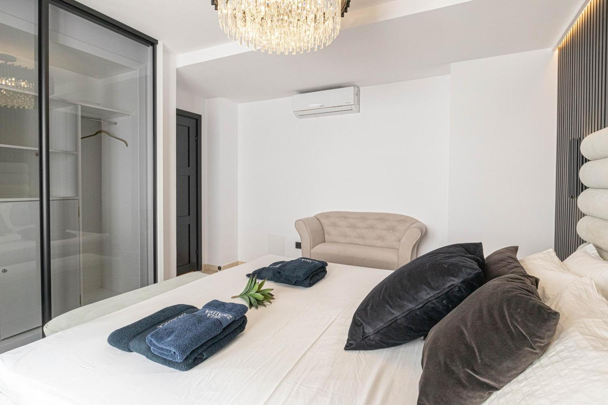Villa New Zacaluca Pool Sauna & Gym - Happy Rentals Marbella Buitenkant foto